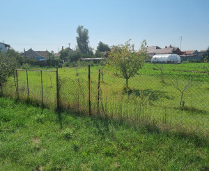 Nízka cena - stavebný pozemok - Hurbanovo - 450m2
