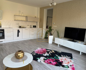 ZNÍŽENÁ CENA ZARIADENÉHO 2-I BYTU BALKÓN  VLASTNÉ PARKOVANIE