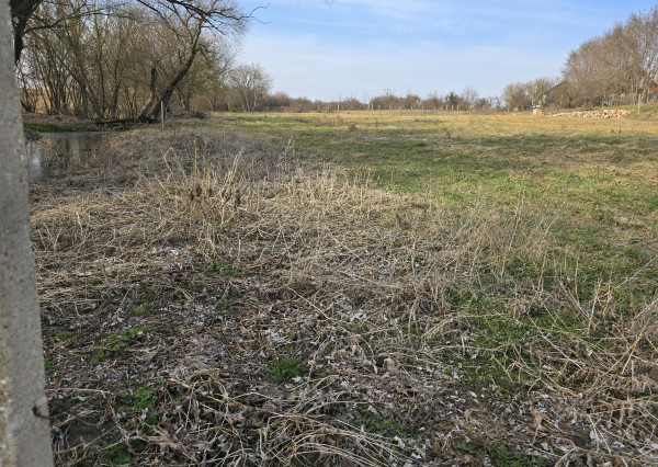 Stavebný pozemok - Pohronský Ruskov - 2733m2