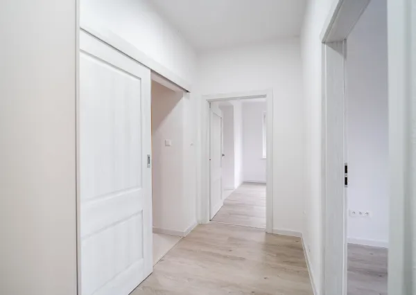 3 izbovy byt,100 m2,pivnica,súkromné parkovanie,predzáhradka
