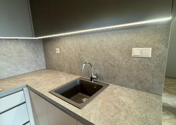 NOVOSTAVBA V SRDCI NITRY 2-IZBOVÝ BYT 55 m² + GARÁŽ