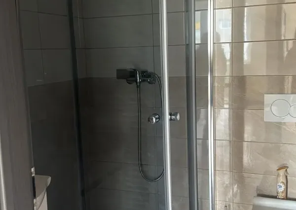NOVOSTAVBA V SRDCI NITRY 2-IZBOVÝ BYT 55 m² + GARÁŽ