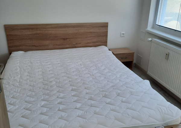 NA PRENÁJOM – 1-IZBOVÝ BYT S DVOMI BALKÓNMI  NITRA  CHRENOVÁ