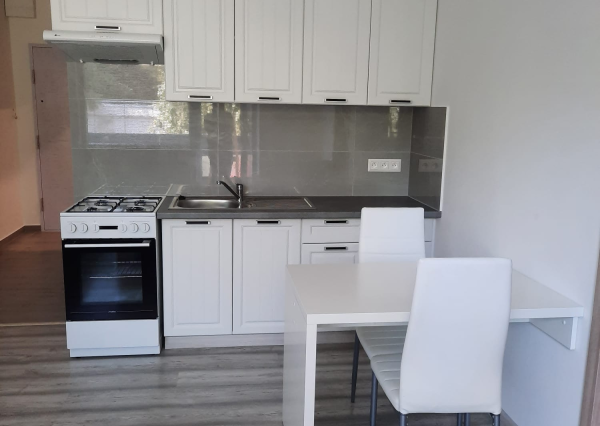 NA PRENÁJOM – 1-IZBOVÝ BYT S DVOMI BALKÓNMI  NITRA  CHRENOVÁ