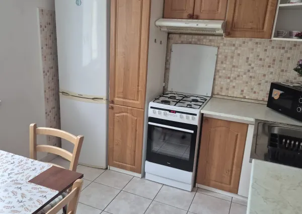 ZNÍŽENÁ CENA 3i byt s balkónom v centre Nitry, Párovce