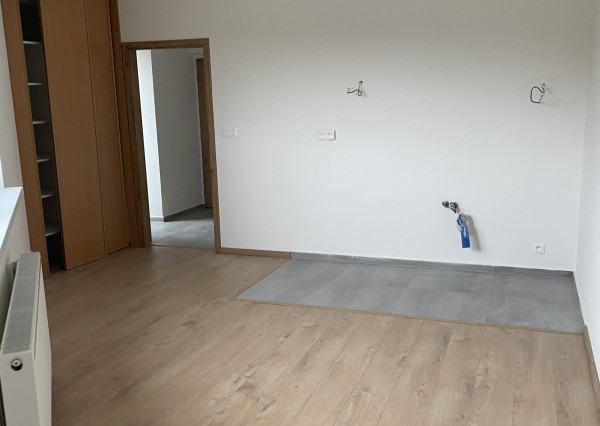 ZNÍŽENÁ CENA - garsónka v centre Nitry s balkónom a pivnicou