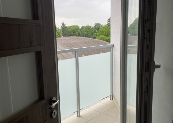 NA PREDAJ – ÚTULNÁ, ATYPICKÁ GARSÓNKA V SRDCI NITRY