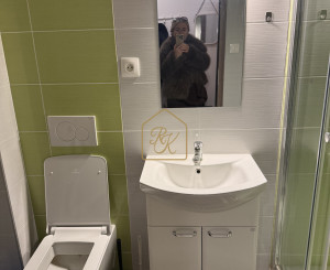 NA PRENÁJOM – VEĽKÁ GARSÓNKA S BALKÓNOM V CENTRE Nitry