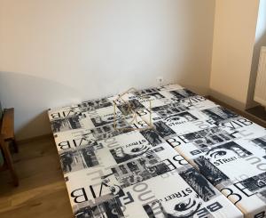 Na prenájom 1-i byt s balkónom a pivnicou v CENTRE Nitry