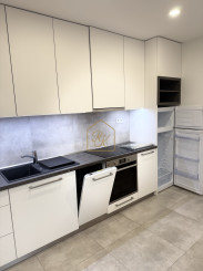 Prenájom veľkého 1-i bytu, 84 m2,v dome s parkovacím miestom