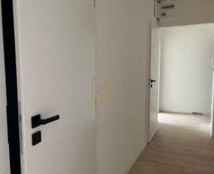 Na  predaj zrekonštr. 3-i byt v centre mesta Nitra,Párovská