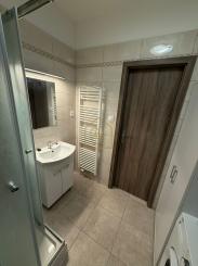 INVESTIČNÝ 1-i byt V CENTRE NITRY S BALKÓNOM– S NÁJOMNÍKOM