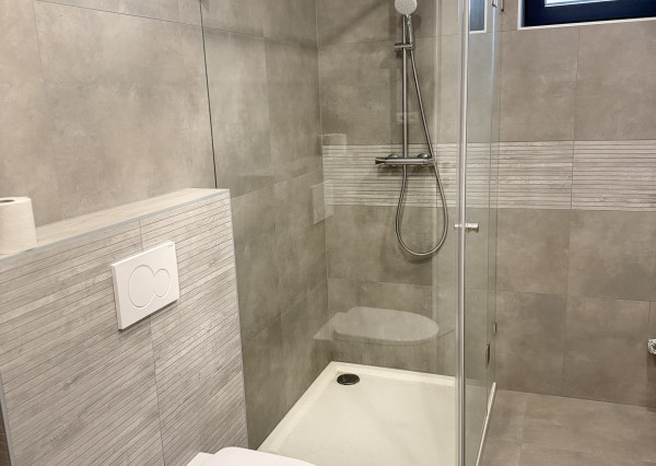 Prenájom veľkého 1-i bytu, 84 m2,v dome s parkovacím miestom