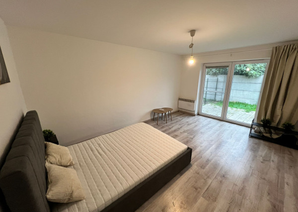 Predaj zrekonštr. 2,5 i bytu v rodinnom dome s parkovaním