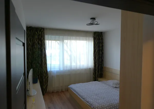 3-IZBOVÝ BYT S TERASOU A GARÁŽOVÝM STÁTÍM V KOMPLEXE AGRIA