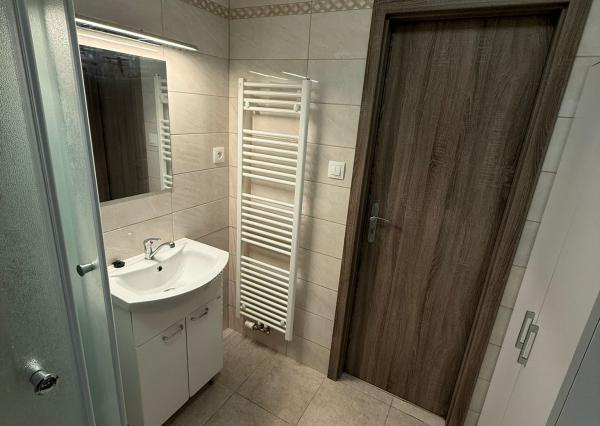 INVESTIČNÝ 1-i byt V CENTRE NITRY S BALKÓNOM– S NÁJOMNÍKOM