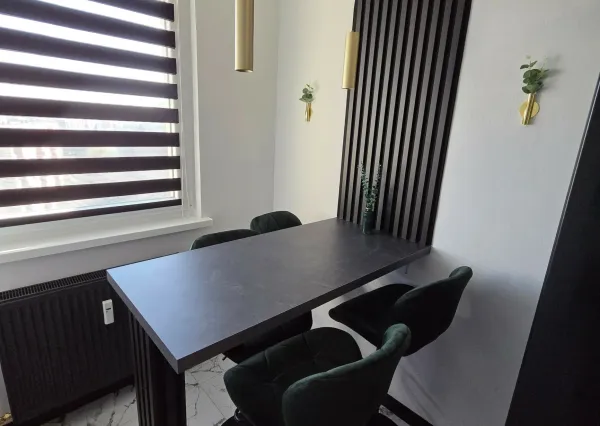 NOVÁ CENA  ZREKONŠTRUOVANÝ 3-I BYT - KLÍMA, LOGGIA A PIVNICA