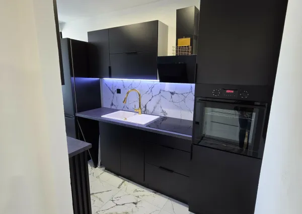 NOVÁ CENA - ZREKONŠTRUOVANÝ 3I BYT - KLÍMA, LOGGIA A PIVNICA