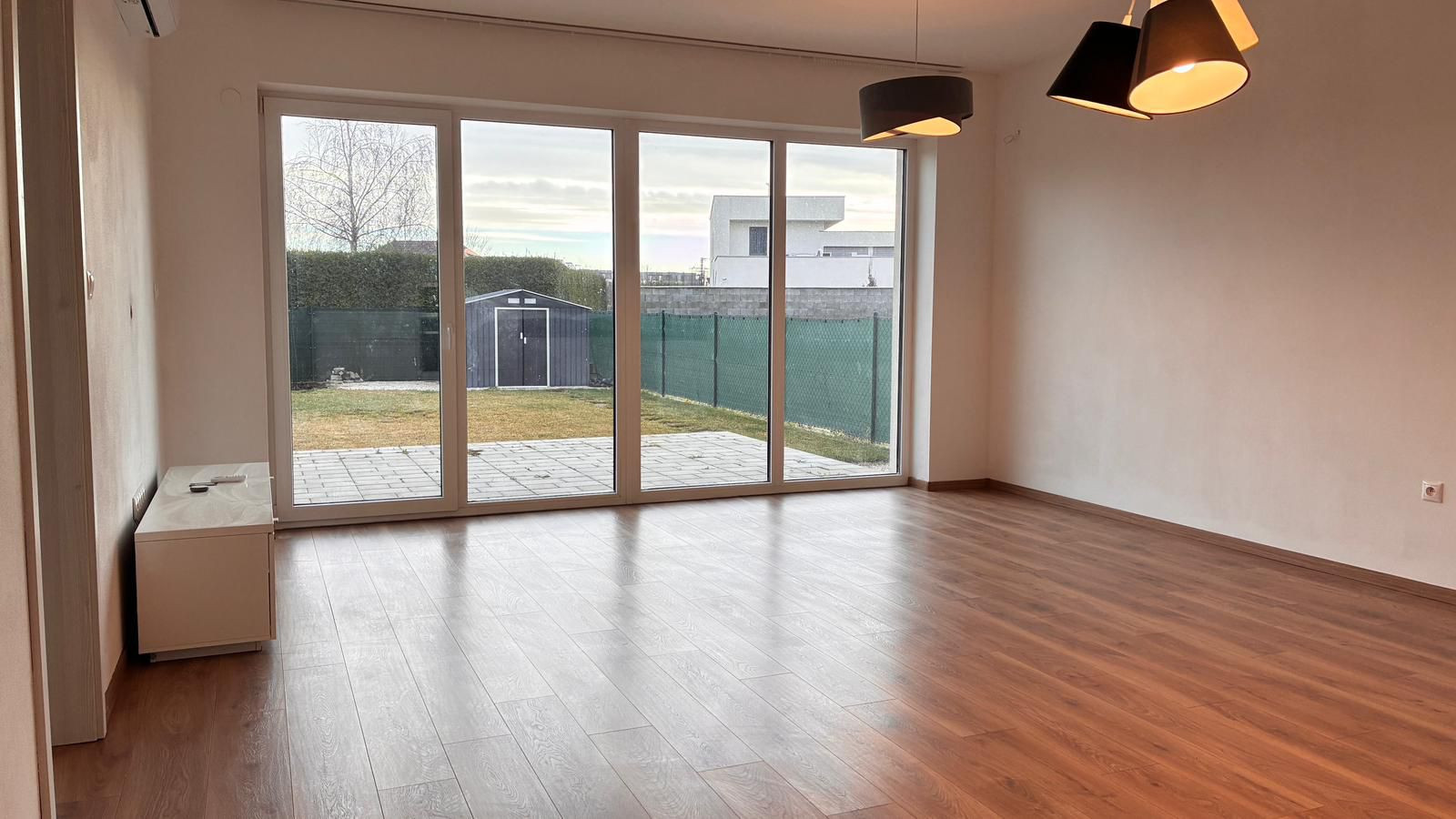 ZNÍŽENÁ CENA - DOM, KDE SA BÝVANIE MENÍ NA POCIT DOMOVA